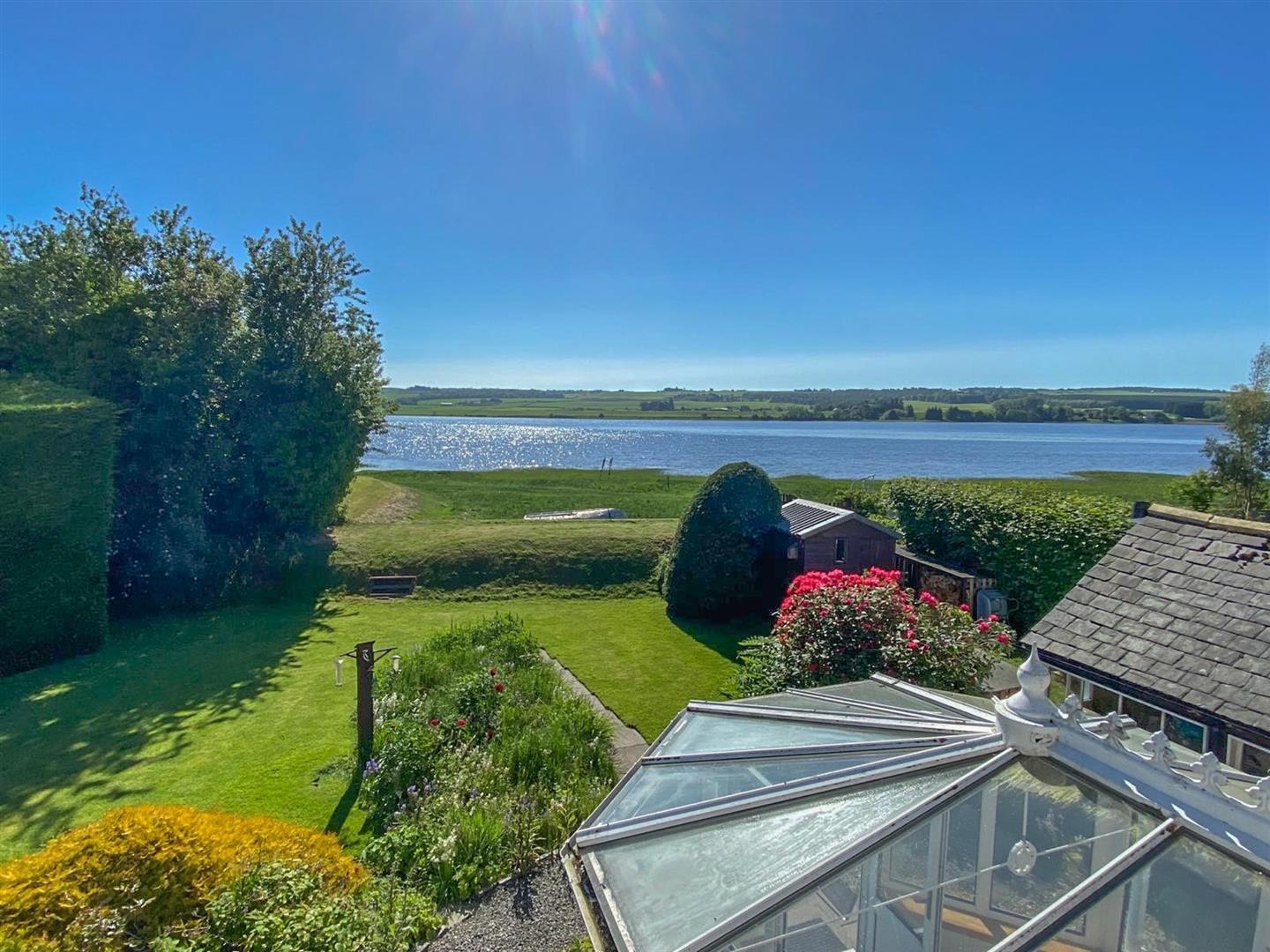 Property For Sale in Dingwall IV15 9QU Munro & Noble, Estate Agents